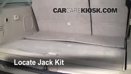 Fix a Flat Tire: Ford Expedition (2007-2013) - 2007 Ford Expedition EL